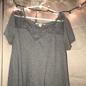American Eagle gray blouse